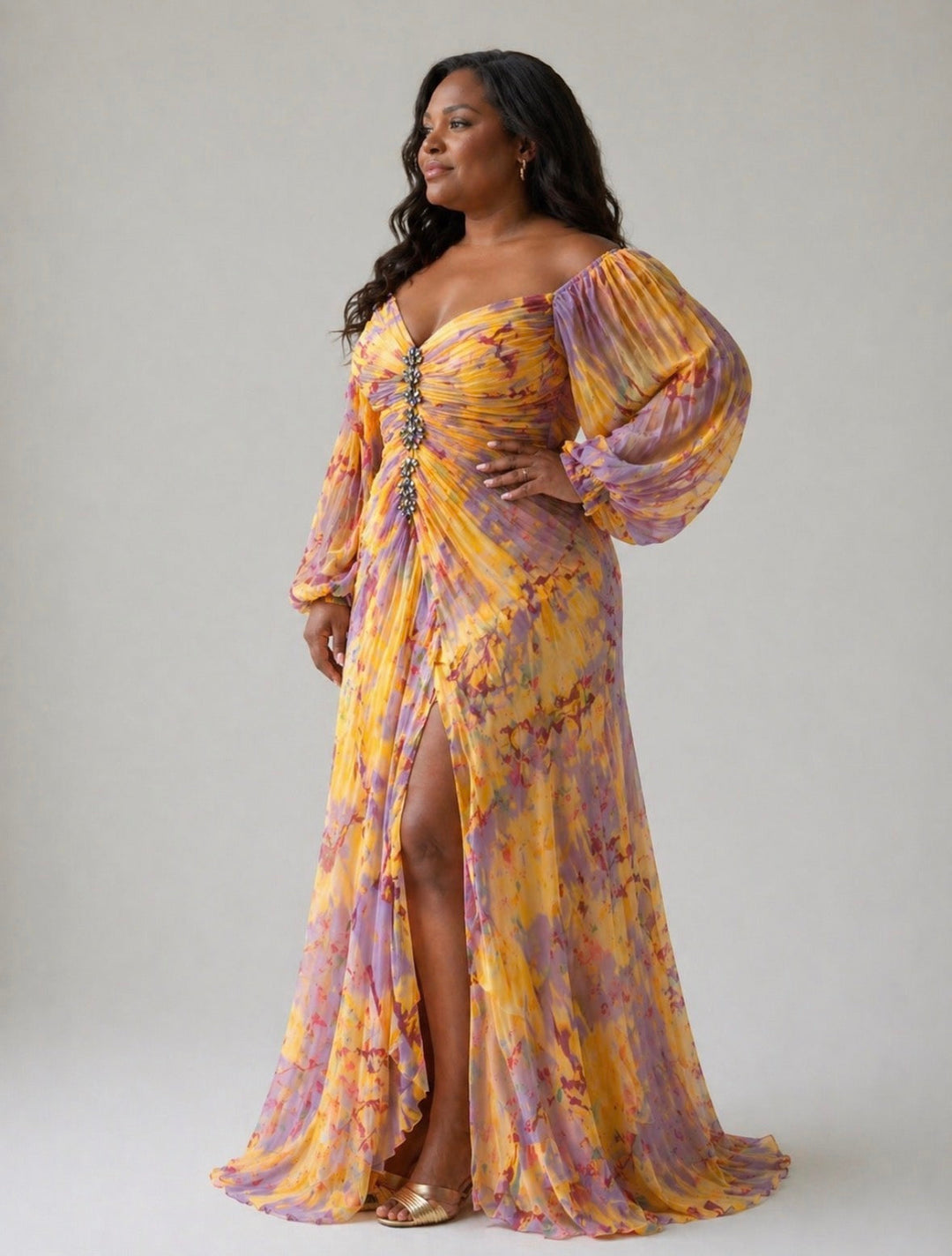 June | Elegant Dress with V-Neck