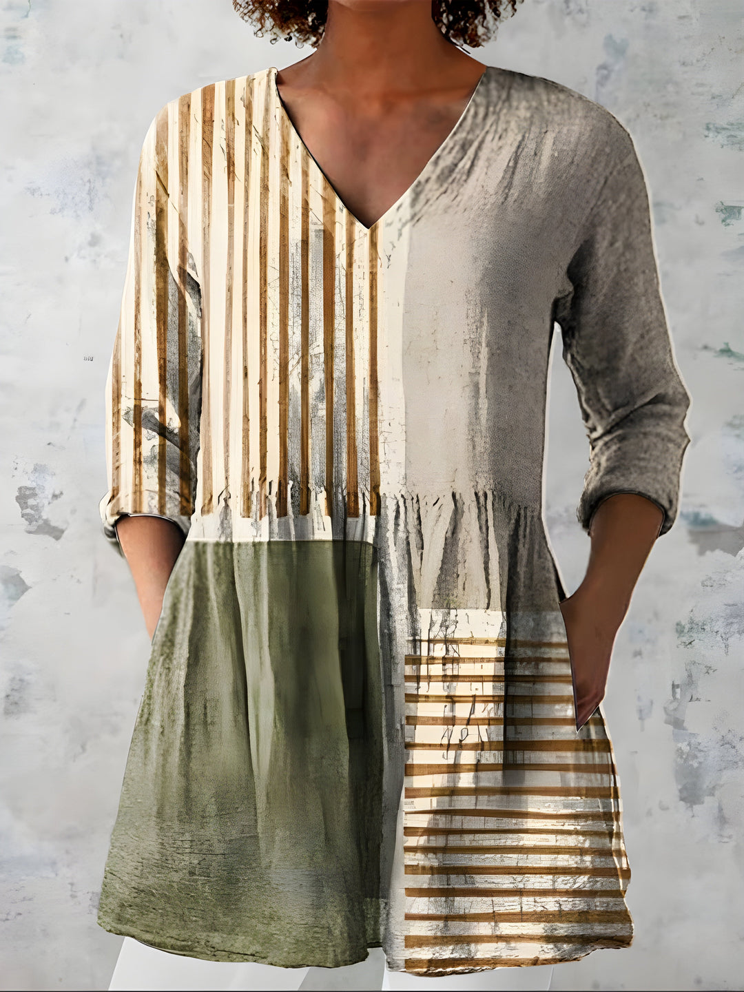 Evelyn | Long Blouse with V-Neck