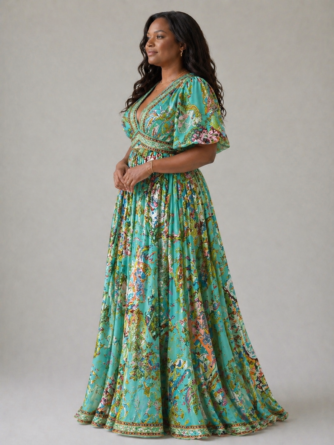 Colleen | Airy maxi dress with puff sleeves and V-neck