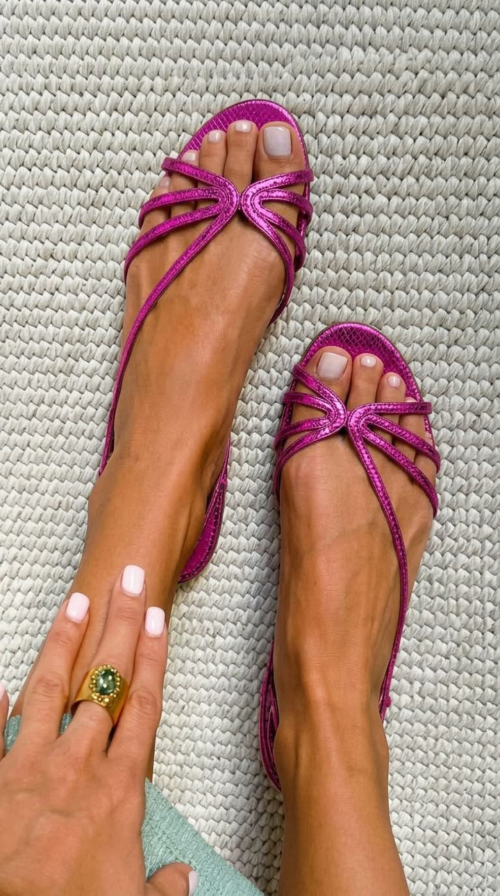Ilaria | Golden Sandals Summer Elegance