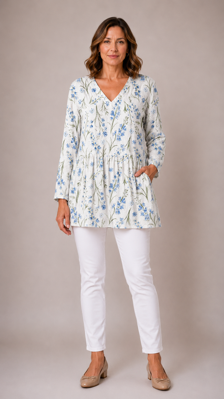 Patricia | Long Blouse with V-Neck