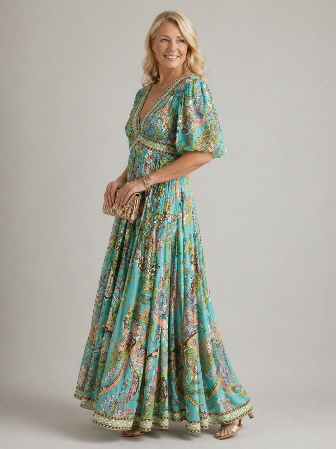 Ruby | Airy maxi dress with puff sleeves and V-neck