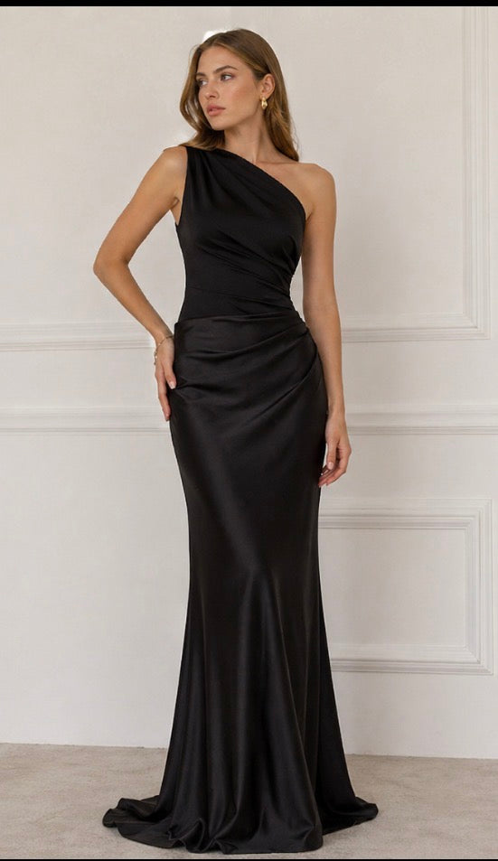 Charlotte | Maxi Dress with a Guilt in Satin
