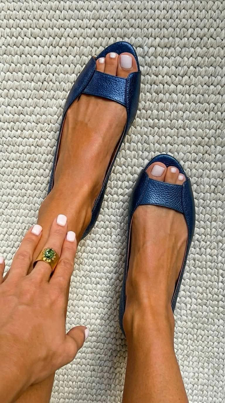 Roberta | Chic Comfort Golden Sandals