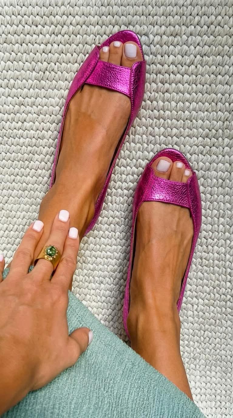 Roberta | Chic Comfort Golden Sandals