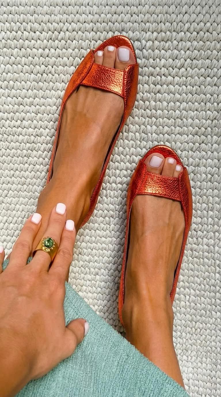 Roberta | Chic Comfort Golden Sandals