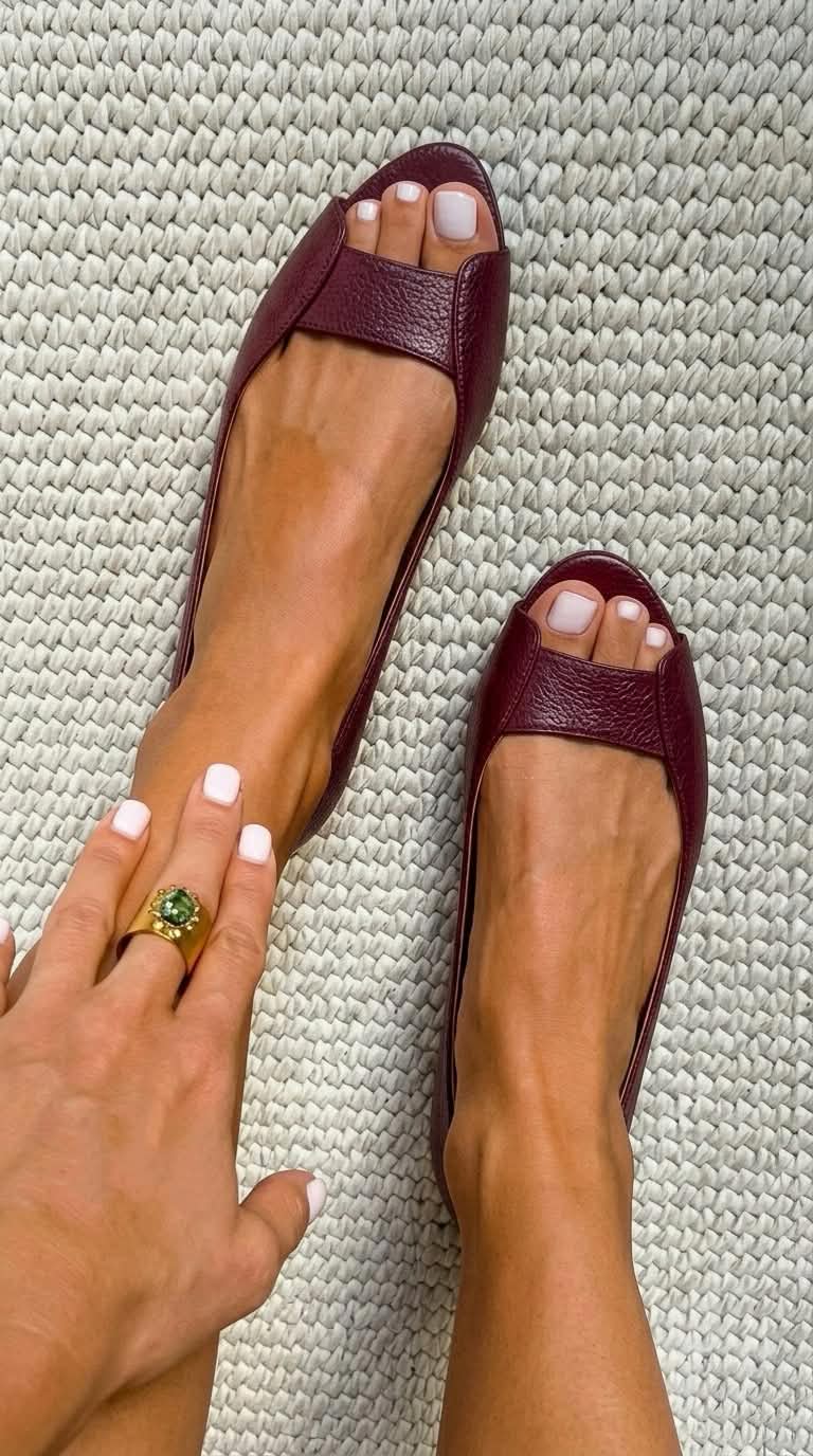 Roberta | Chic Comfort Golden Sandals