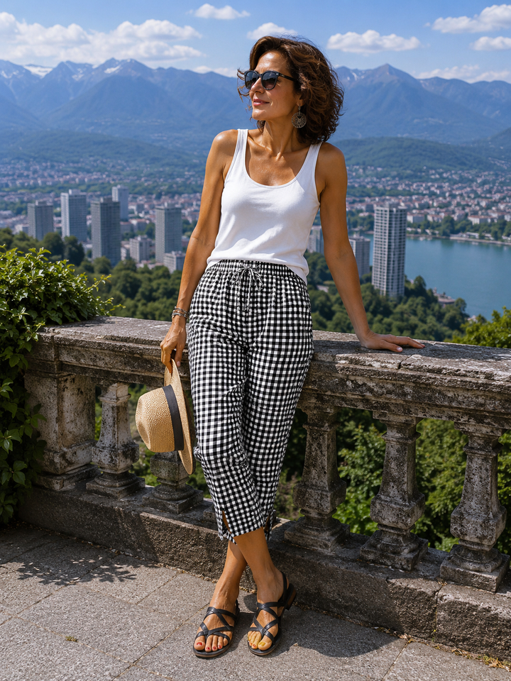 Petula | Relaxed Summer Plaid Capri Pants