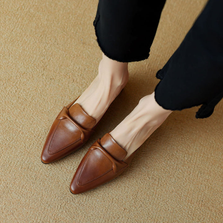 Isaure | Pointed Leather Mules