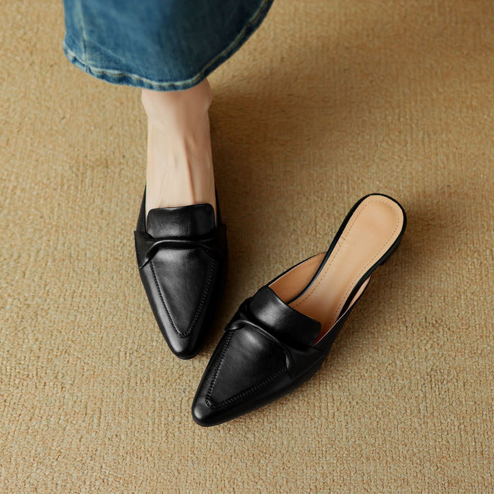 Isaure | Pointed Leather Mules