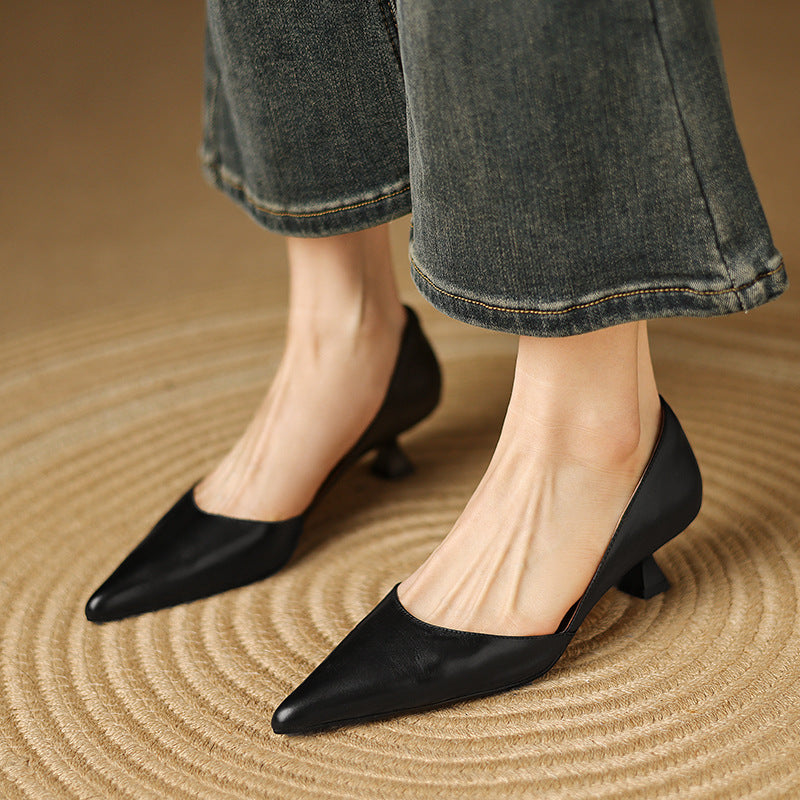 Daria | Leather Kitten Heels