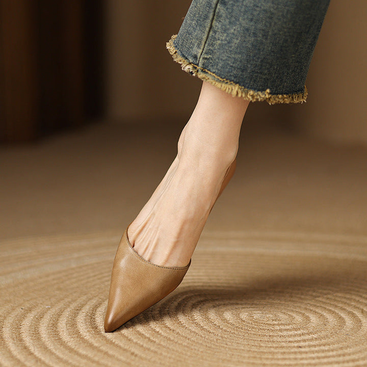 Daria | Leather Kitten Heels