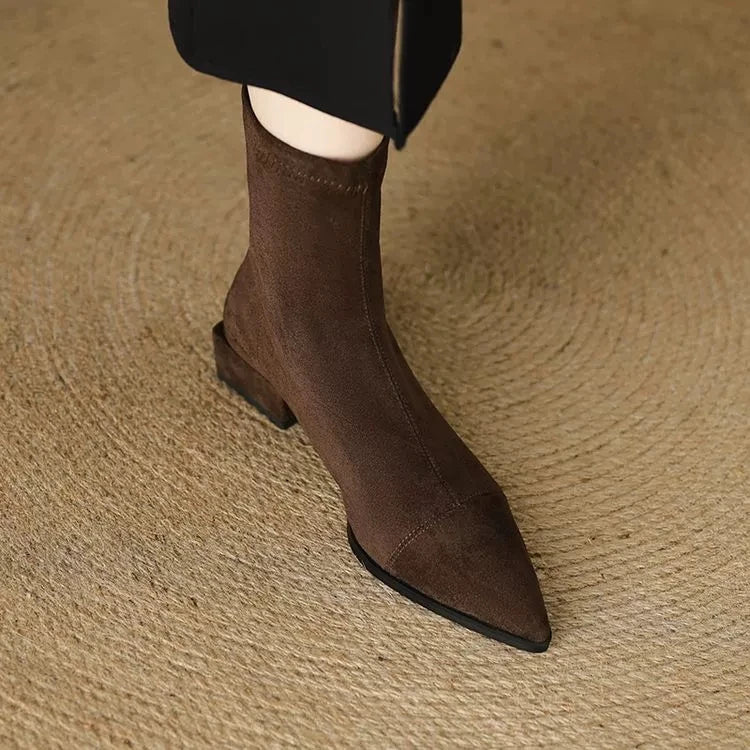 Solveig | Elegant Comfort Heel Boots