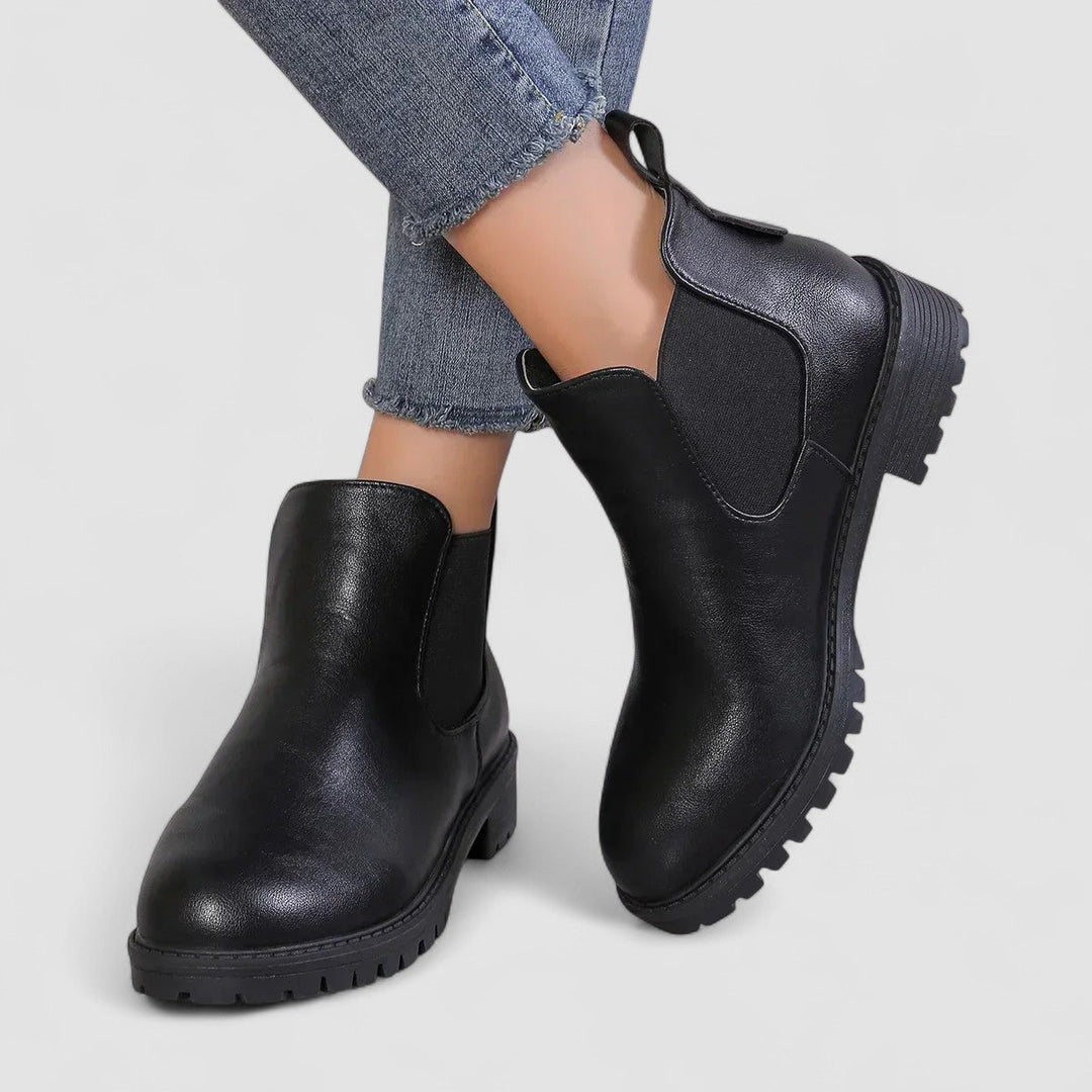 Ianthe | Orthopaedic Boots