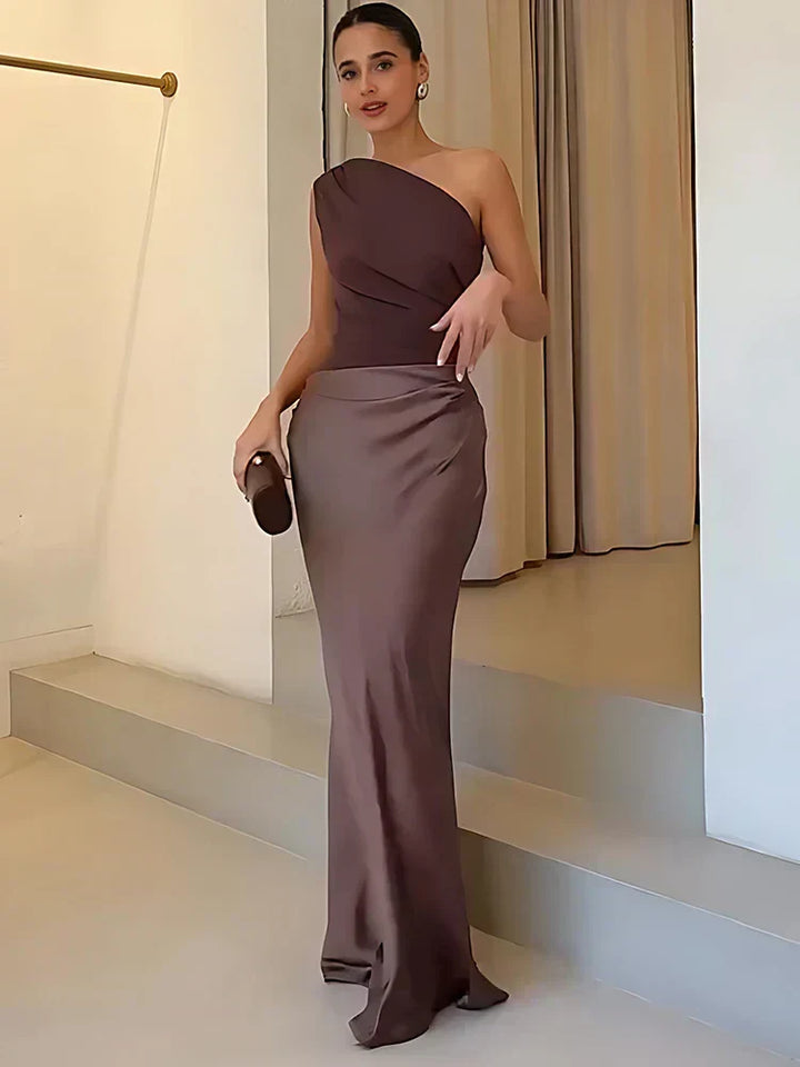Maree | Maxi Dress with a Guilt in Satin