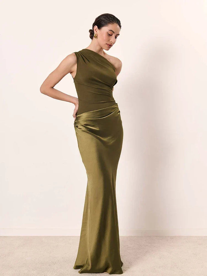 Maree | Maxi Dress with a Guilt in Satin