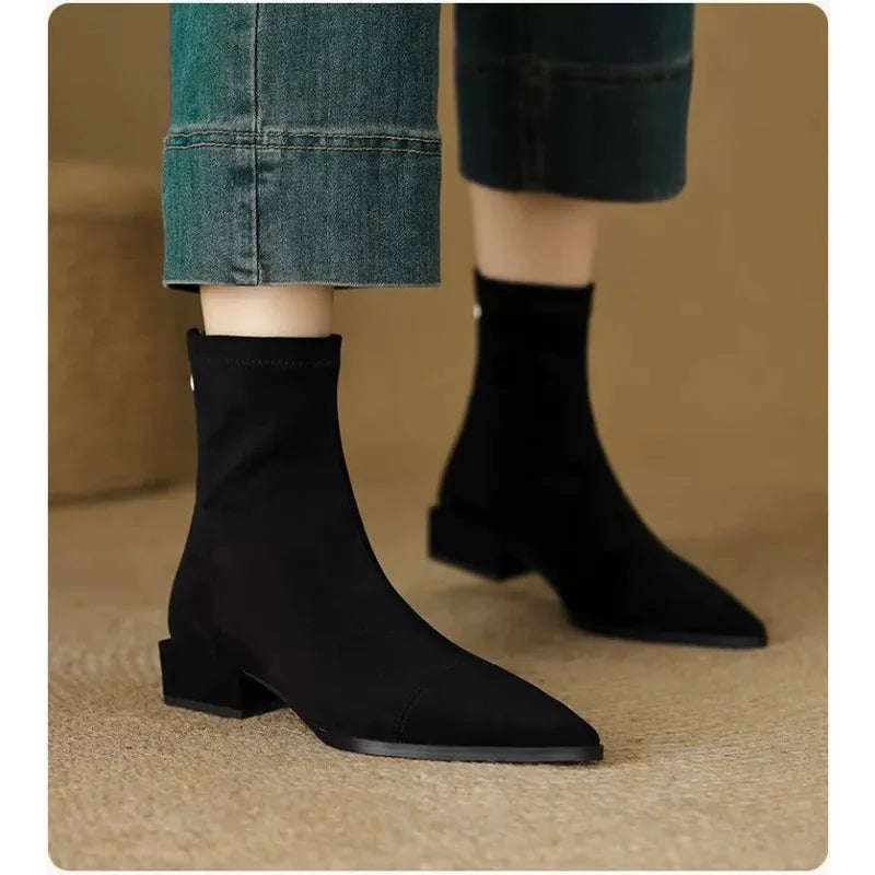 Solveig | Elegant Comfort Heel Boots