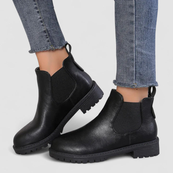 Ianthe | Orthopaedic Boots