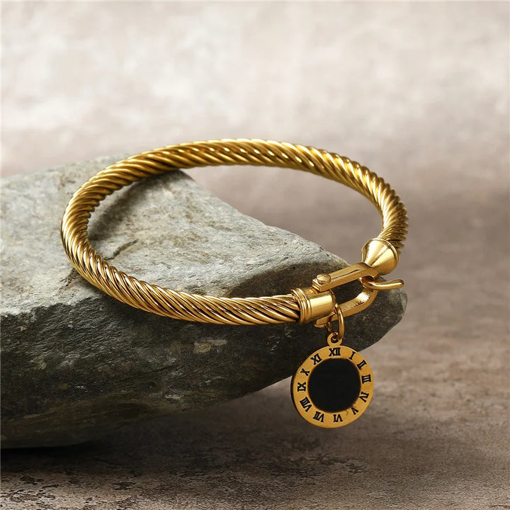 Thora | Roman Numeral Charm Bracelet