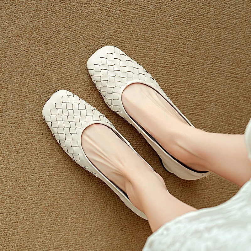 Tanith | Leather Flats