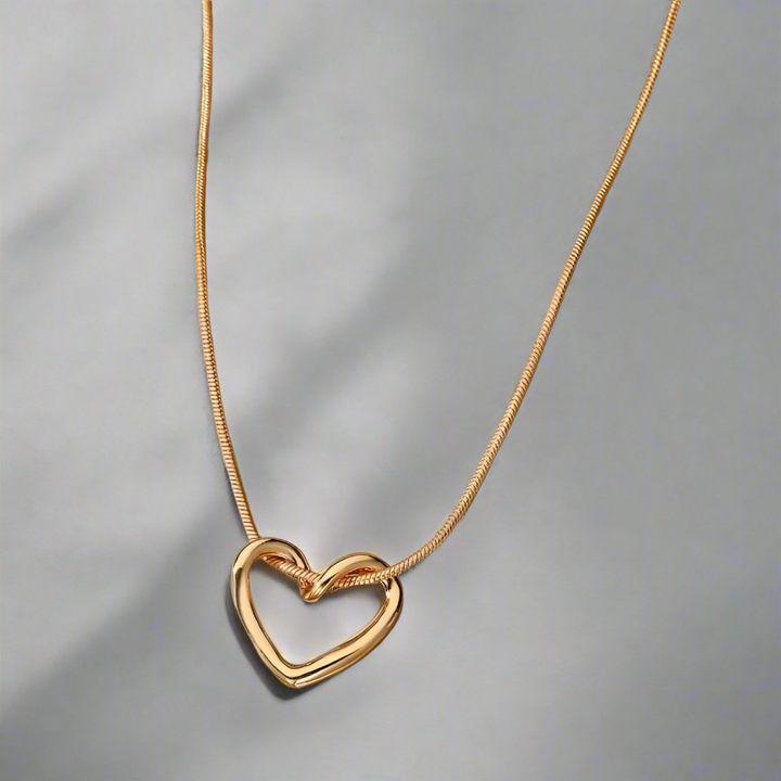 Benita | Open Heart Pendant