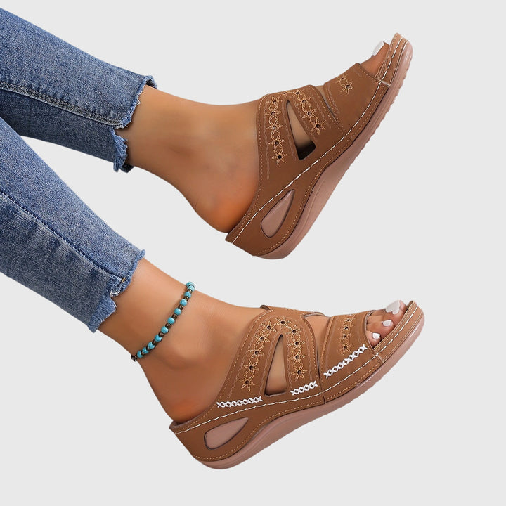 Kendra | Lightweight Orthopaedic Sandals