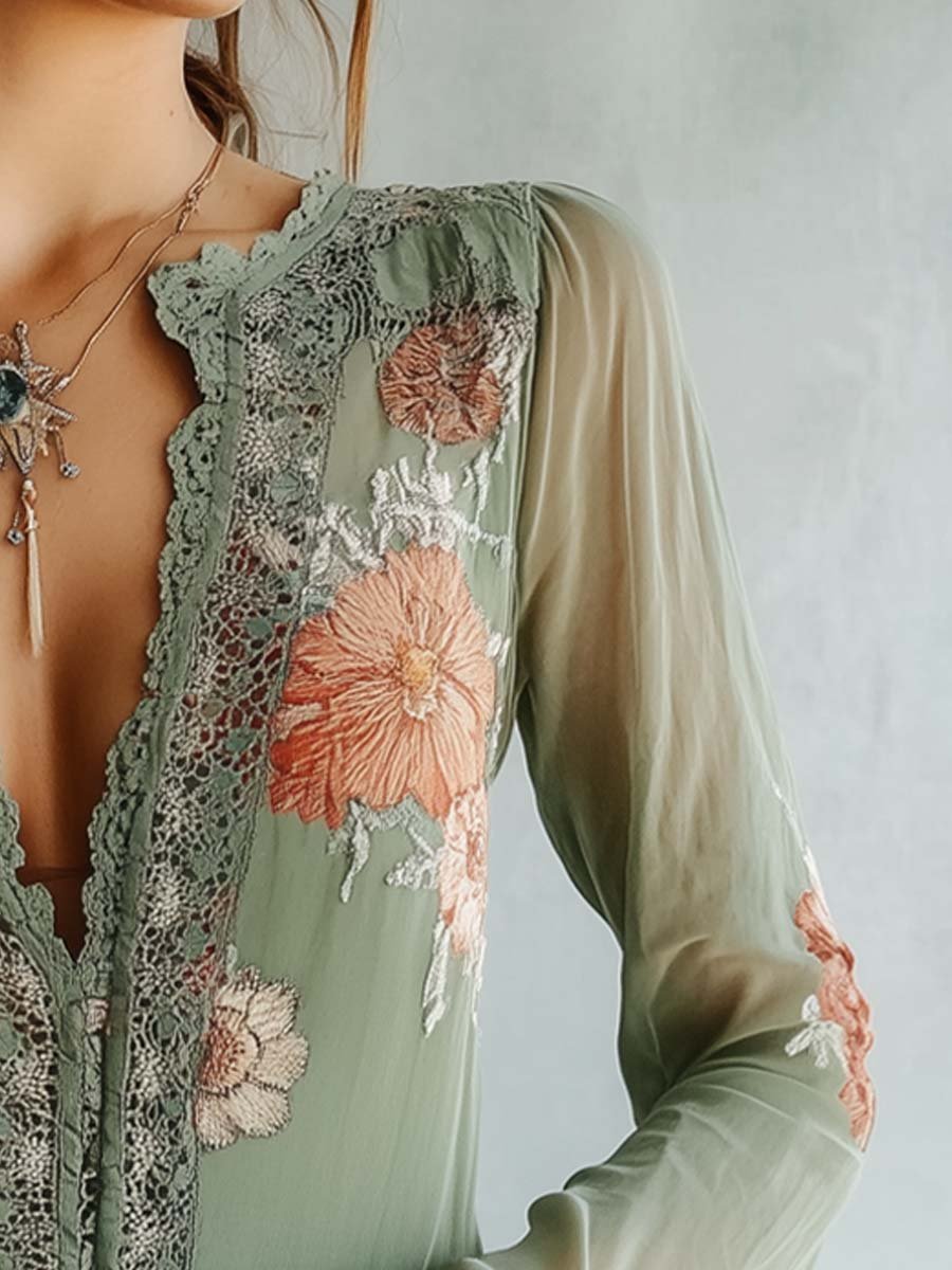 Evelina | Lace-Trim Floral Blouse