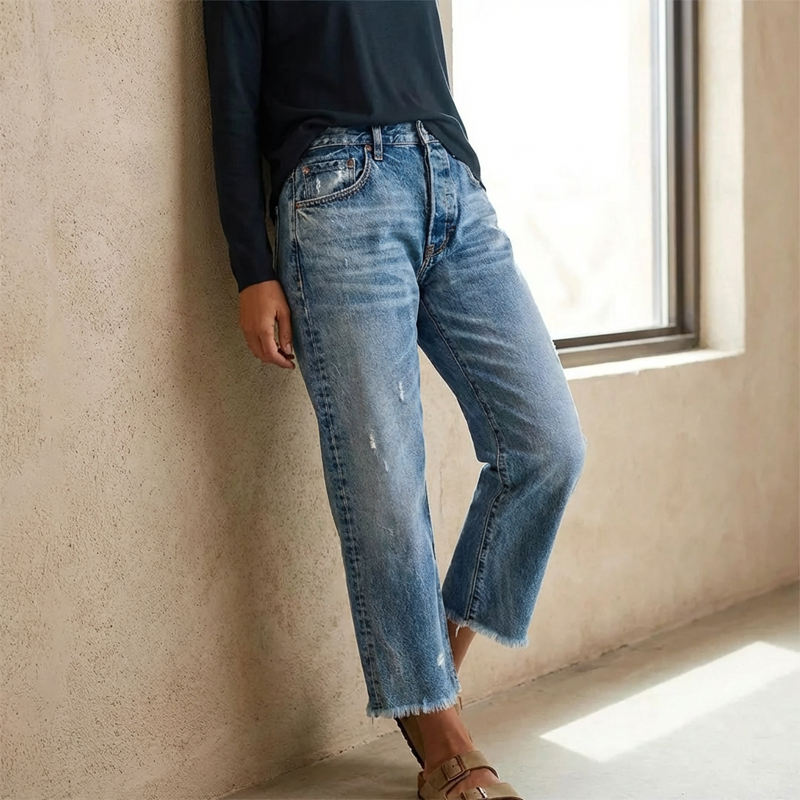 Annie | Retro Cropped Straight Jeans